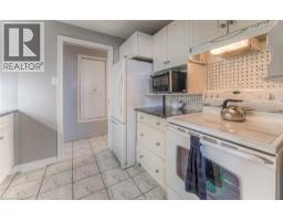 20 ELLEN Street E UnitNo. 611 - 9