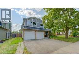 47 WINDING Way - 2