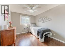 47 WINDING Way - 25