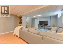 47 WINDING Way - 31