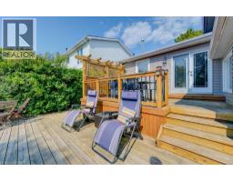47 WINDING Way - 38