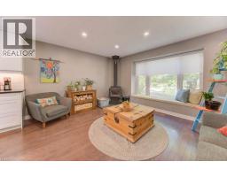 47 WINDING Way - 4