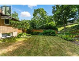 33 SHADYWOOD Crescent - 39