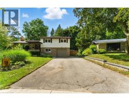 33 SHADYWOOD Crescent - 4