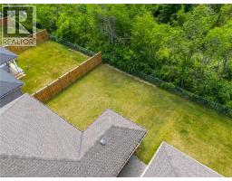 50 VANROOY Trail - 32