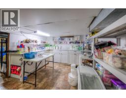 150 WOOLWICH Street S - 38