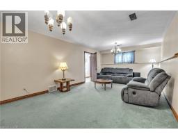 81 BEE Street - 15