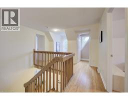 33 MANITOULIN Crescent - 15