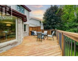 33 MANITOULIN Crescent - 33