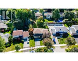 15 BUTTONWOOD Drive - 2