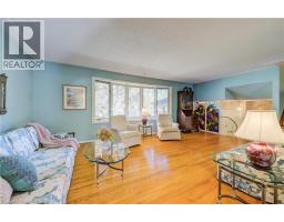 15 BUTTONWOOD Drive - 5