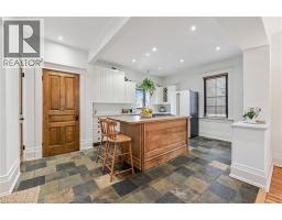 5 CROMBIE Street - 12