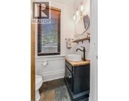 5 CROMBIE Street - 18