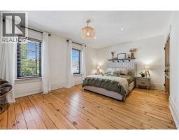 5 CROMBIE Street - 23