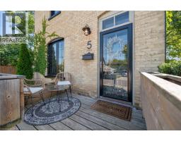 5 CROMBIE Street - 5