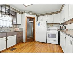 11 MAIN Avenue E - 17