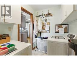 11 MAIN Avenue E - 21