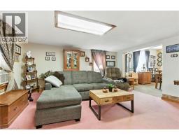 11 MAIN Avenue E - 8