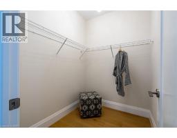 1052 WALTON Avenue - 17