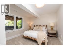 1052 WALTON Avenue - 36