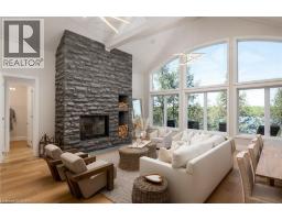 1052 WALTON Avenue - 7
