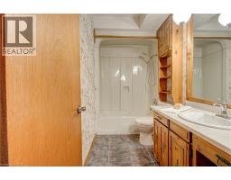 107 LAURIS Avenue - 33