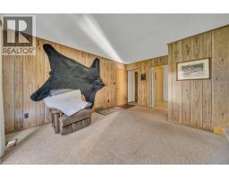 395 MOSSOM Place - 12