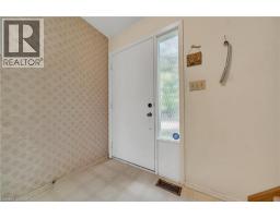 395 MOSSOM Place - 4