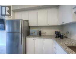 25 ISHERWOOD Avenue UnitNo. 55 - 13