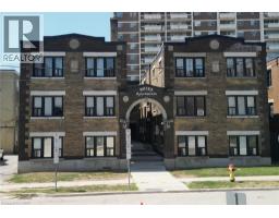 46 COLLEGE Street - 2