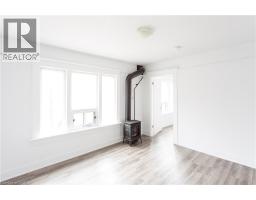 46 COLLEGE Street - 9