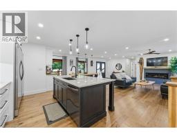 115 LAKESHORE Road - 11