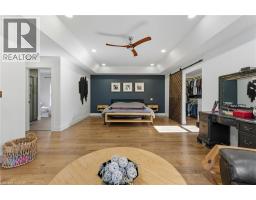 115 LAKESHORE Road - 24