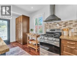 18 ST CLAIR Avenue - 11