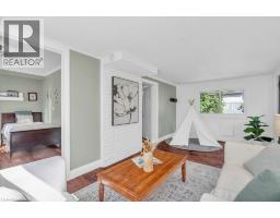 18 ST CLAIR Avenue - 17