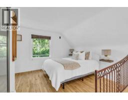 18 ST CLAIR Avenue - 24