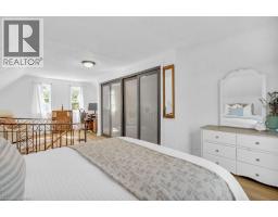 18 ST CLAIR Avenue - 25