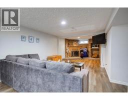 19 GREENDALE Crescent - 17