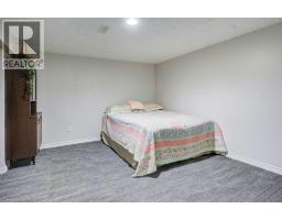 19 GREENDALE Crescent - 22