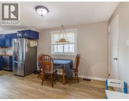 19 GREENDALE Crescent - 6