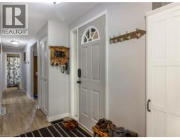 19 GREENDALE Crescent - 7