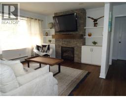 37 ARNELLA Crescent - 10