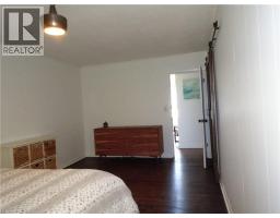 37 ARNELLA Crescent - 15
