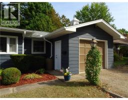 37 ARNELLA Crescent - 3