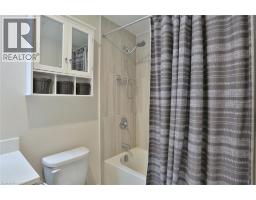 5 WAKE ROBIN Drive UnitNo. 118 - 21