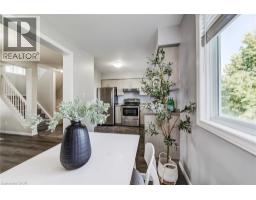 635 GRANGE Crescent - 8