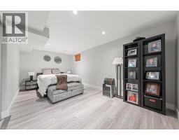 715 BURNETT Avenue - 38