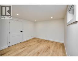 2 ESSON Street - 32