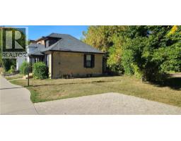 2 ESSON Street - 6