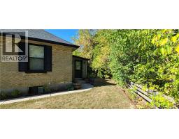 2 ESSON Street - 7